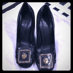 Tory Burch black suede pumps 7M